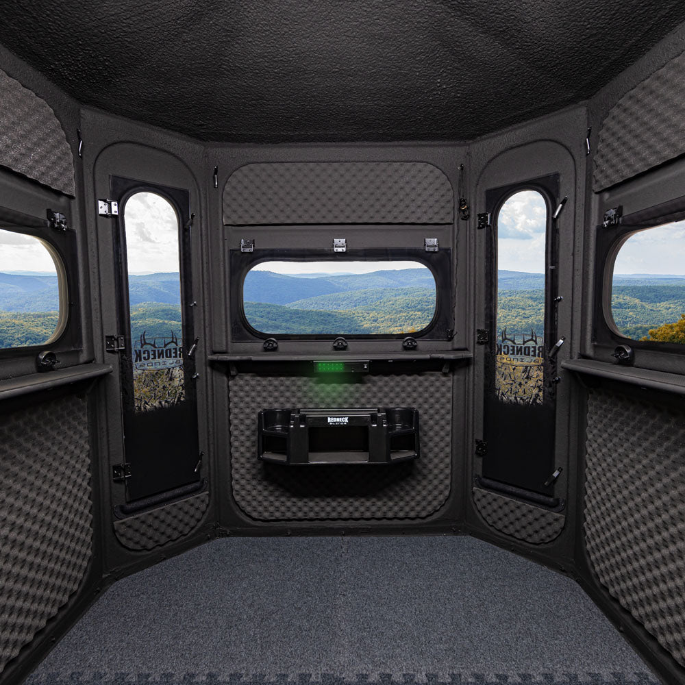 Predator 5x6 Platinum 360 Box Blind — Interior