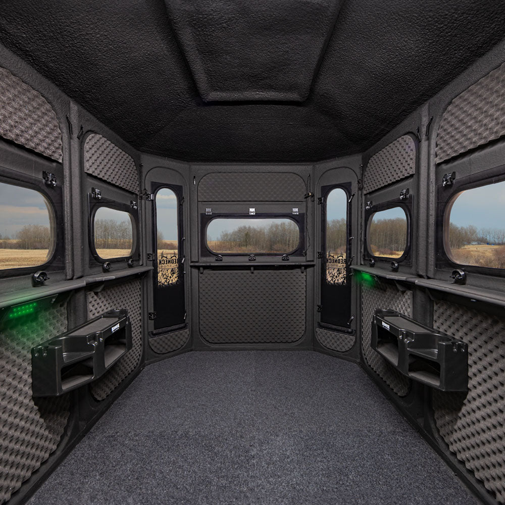 Game Changer 6x8 Platinum 360 Box Blind — Interior